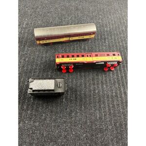 Max Train M Coal Tender & GW-R TU Passenger Cars 3 Piece Model Train Set